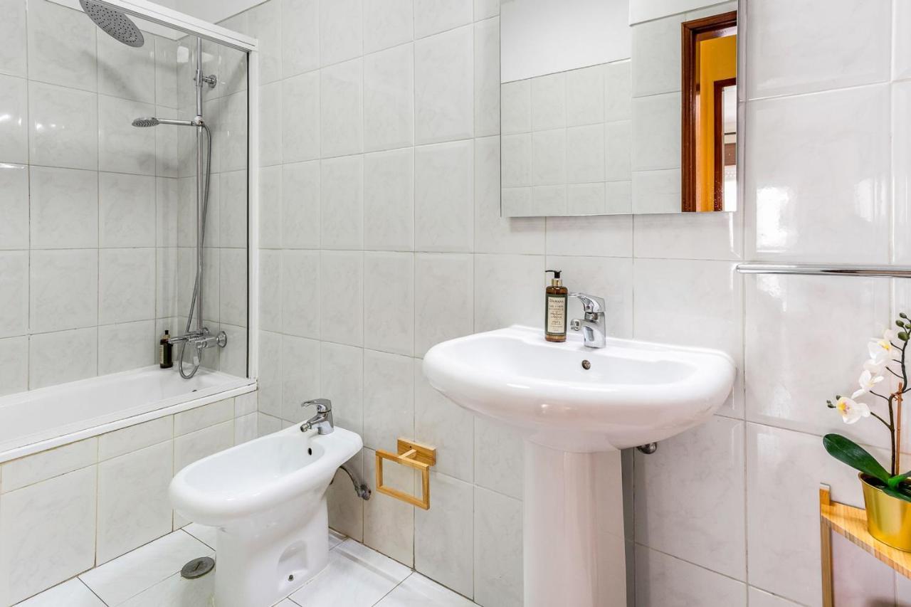1Br Infante Flat In Quarteira By Lovelystay 외부 사진